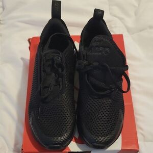 NEVER WORN: Nike Black Sneakers Athletic Mesh Design